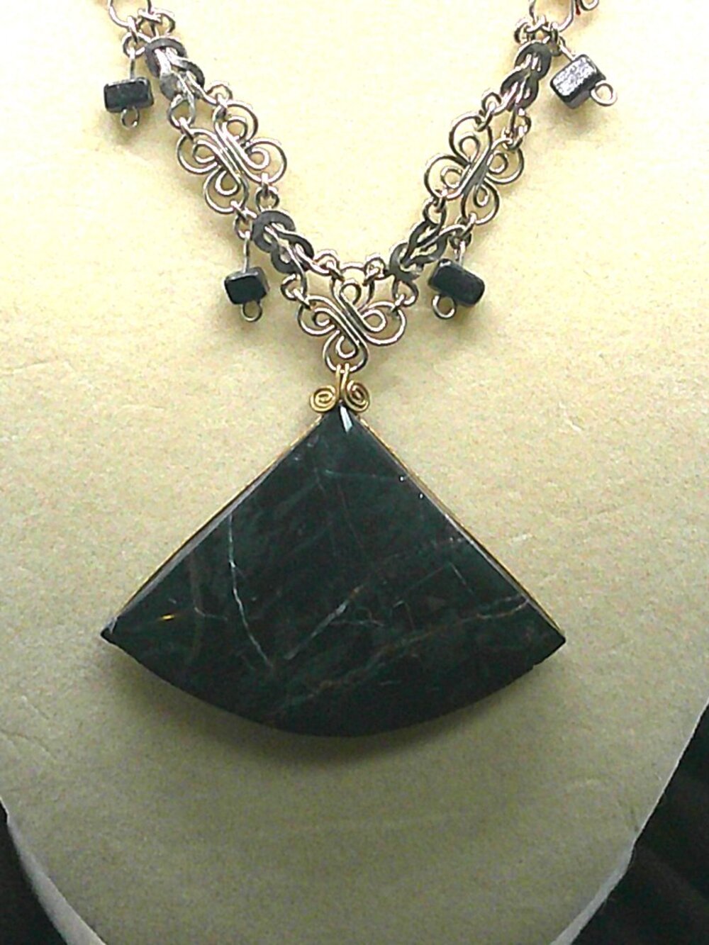 Fan Shaped Agate Pendant Necklace